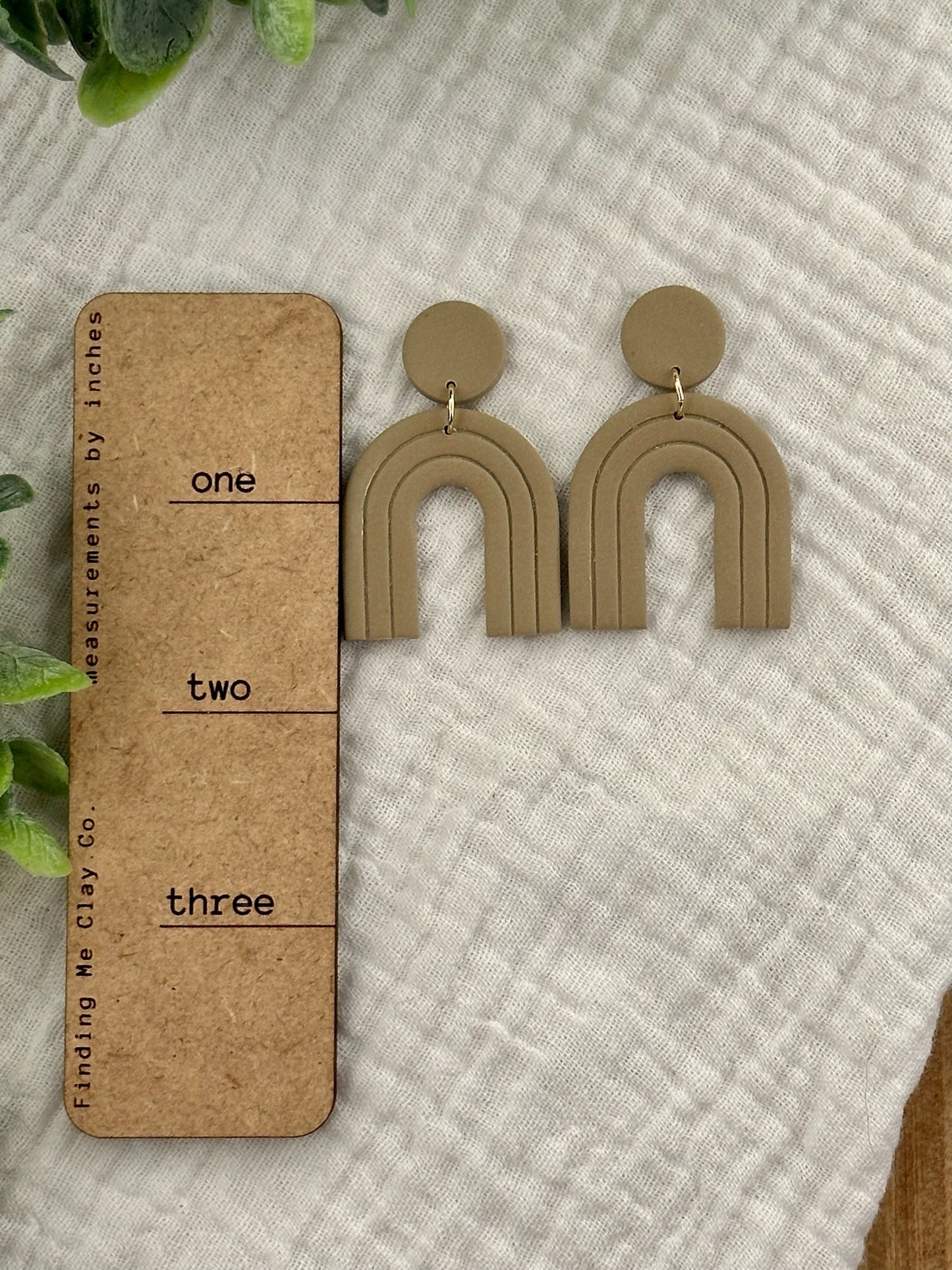 Arch Neutrals