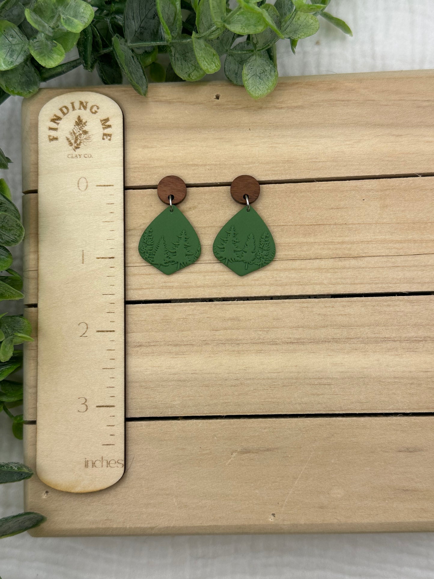 Tree line earrings