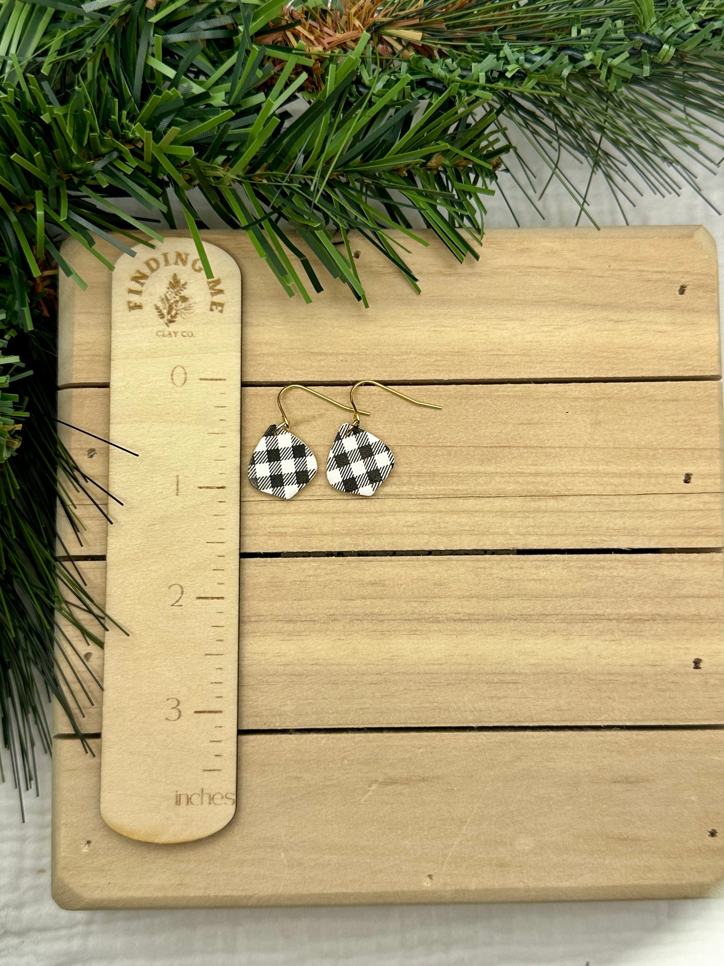 Black and White Plaid Collection