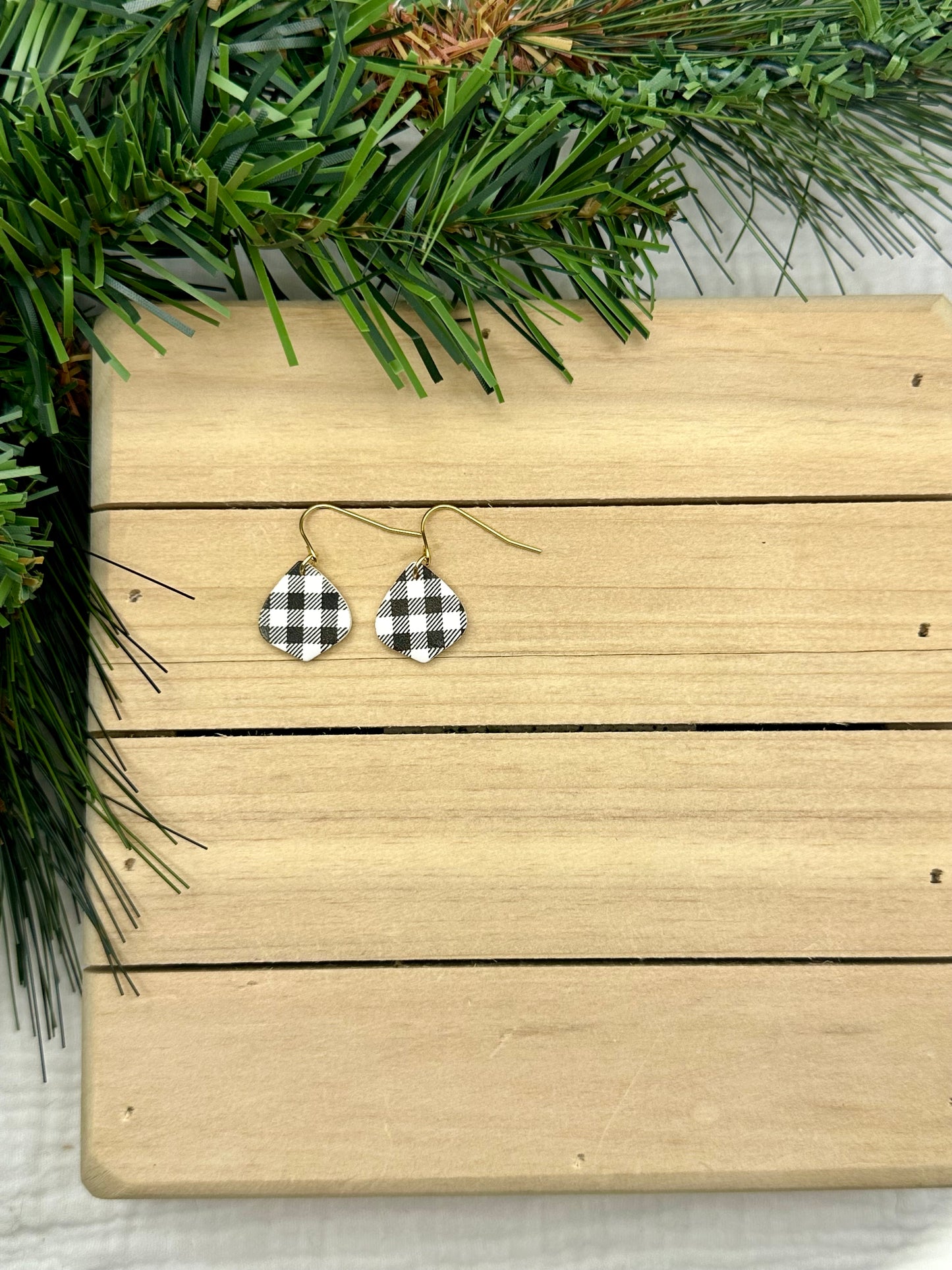 Black and White Plaid Collection