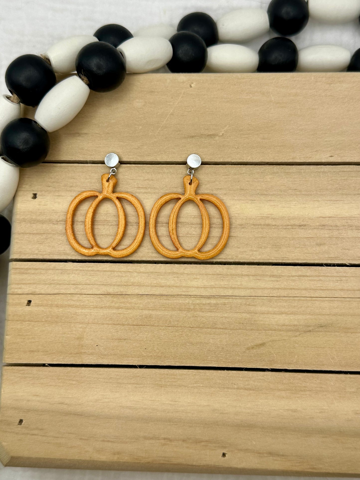 Pumkin Outline Dangles