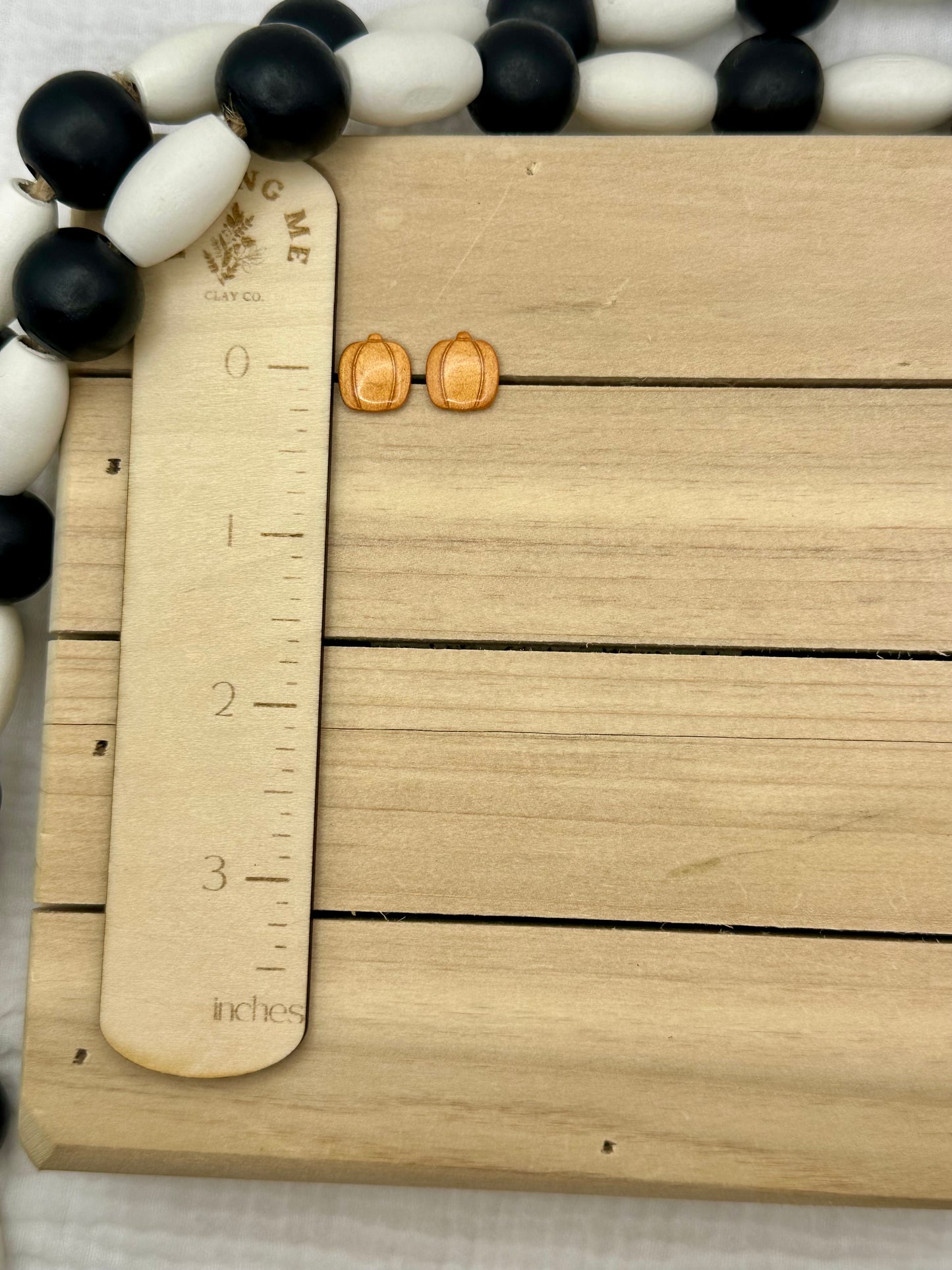 Pumkin Outline Dangles