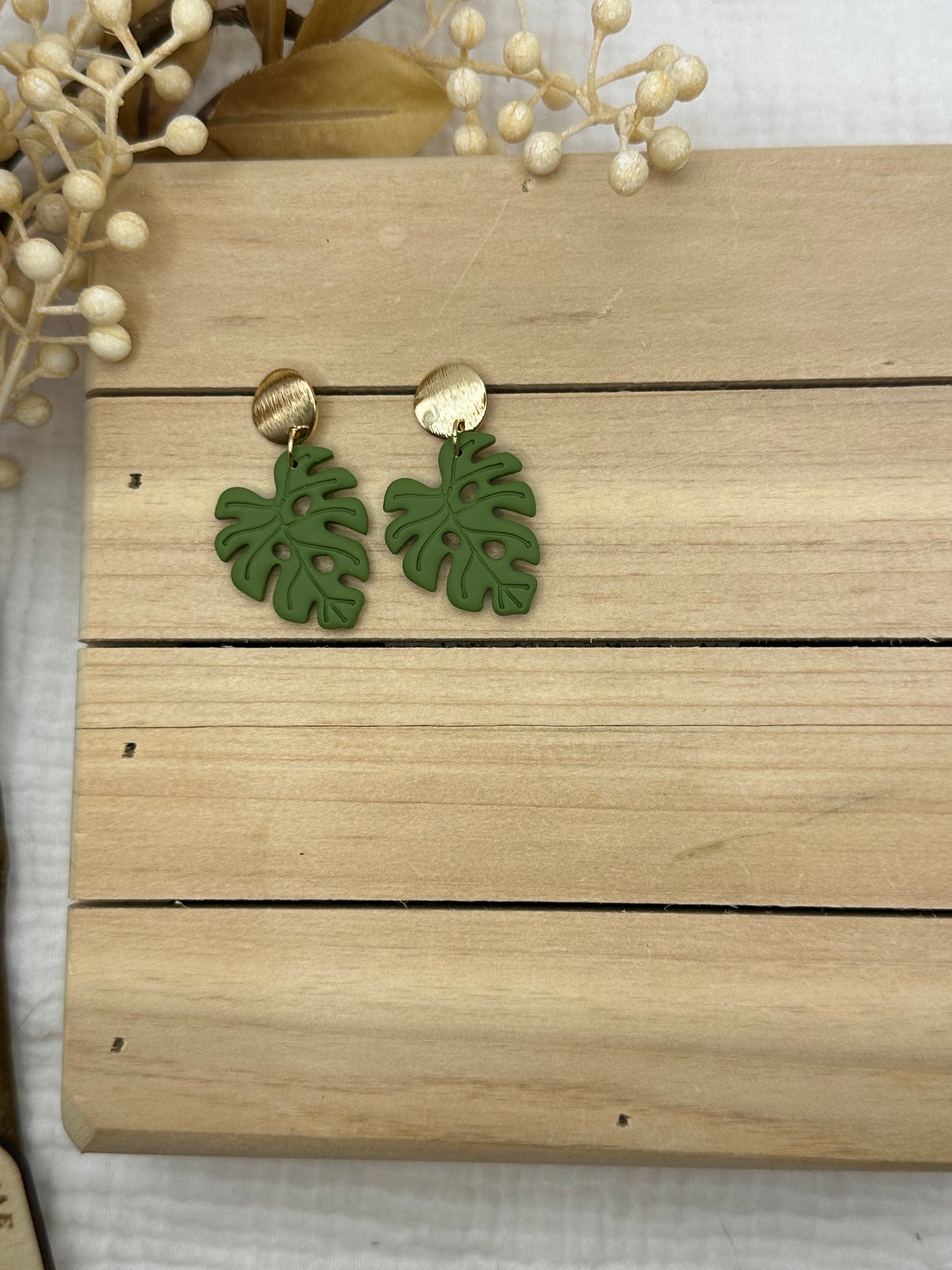 Monstera Leaf