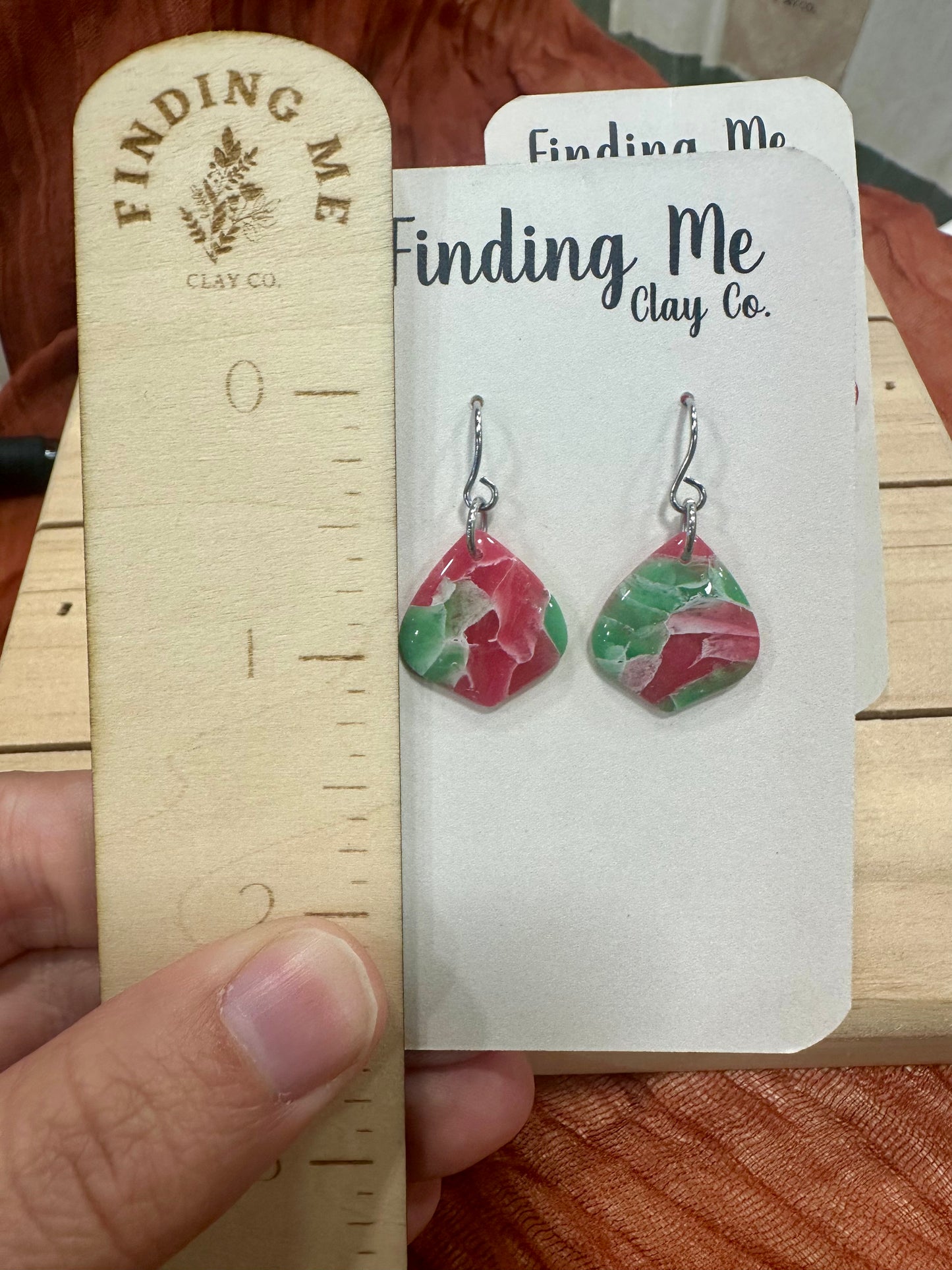 Red and Green Christmas Marbled