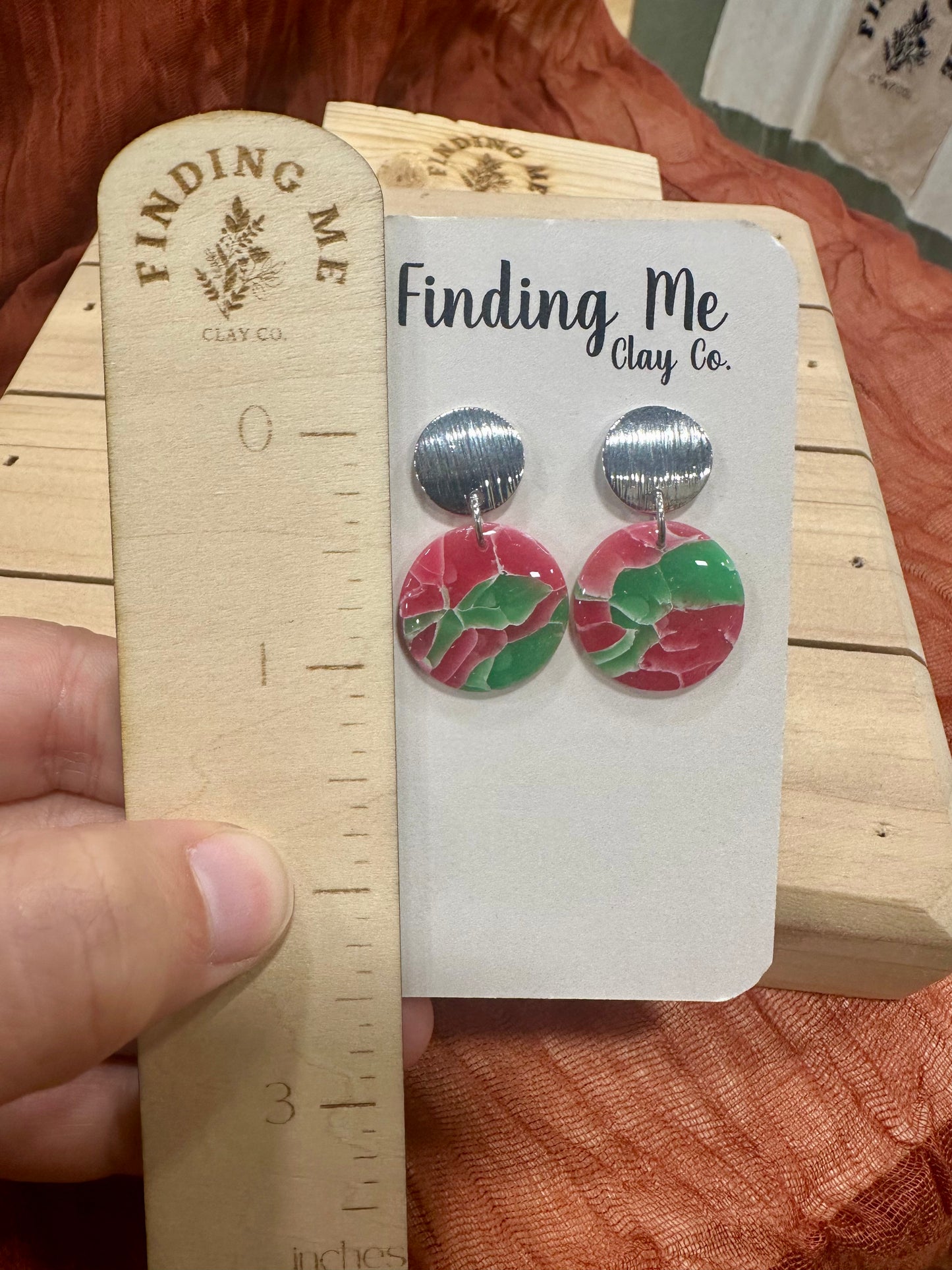 Red and Green Christmas Marbled