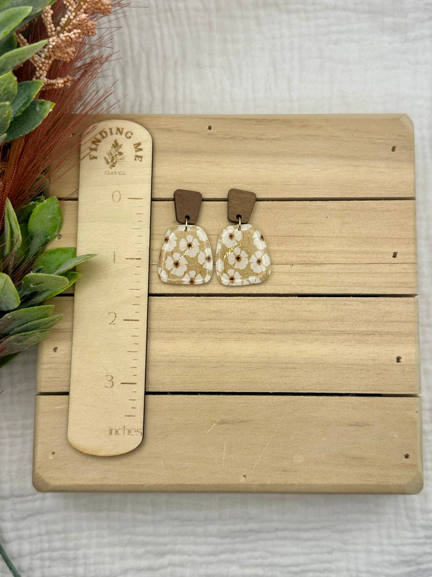 Rustic Daisy Dangles