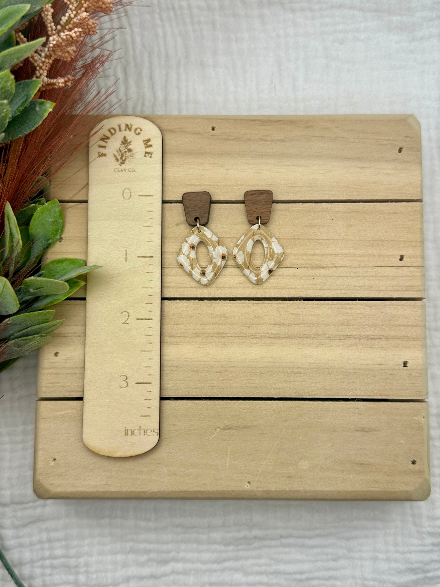 Rustic Daisy Dangles