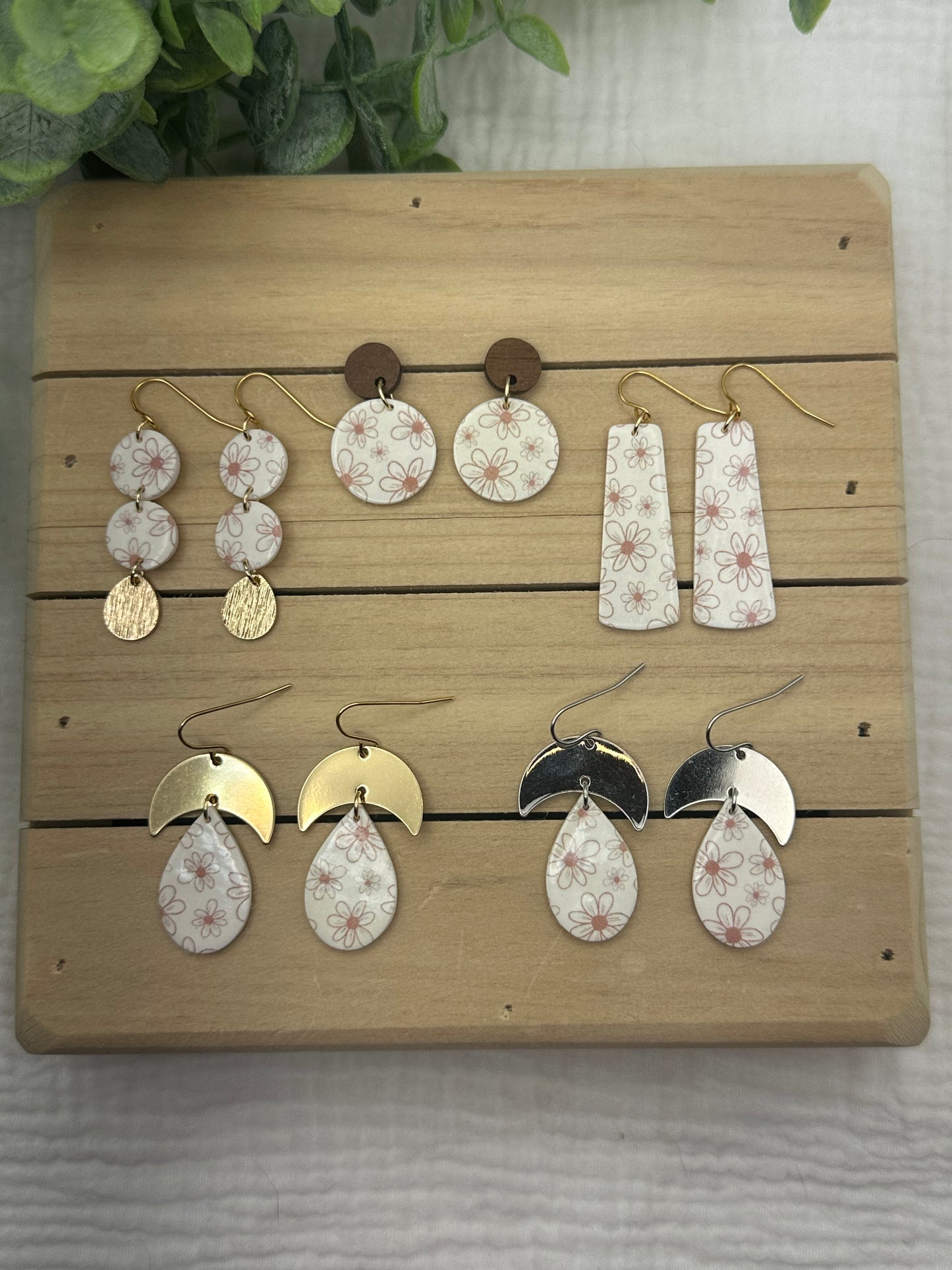 Rustic Daisy Dangles