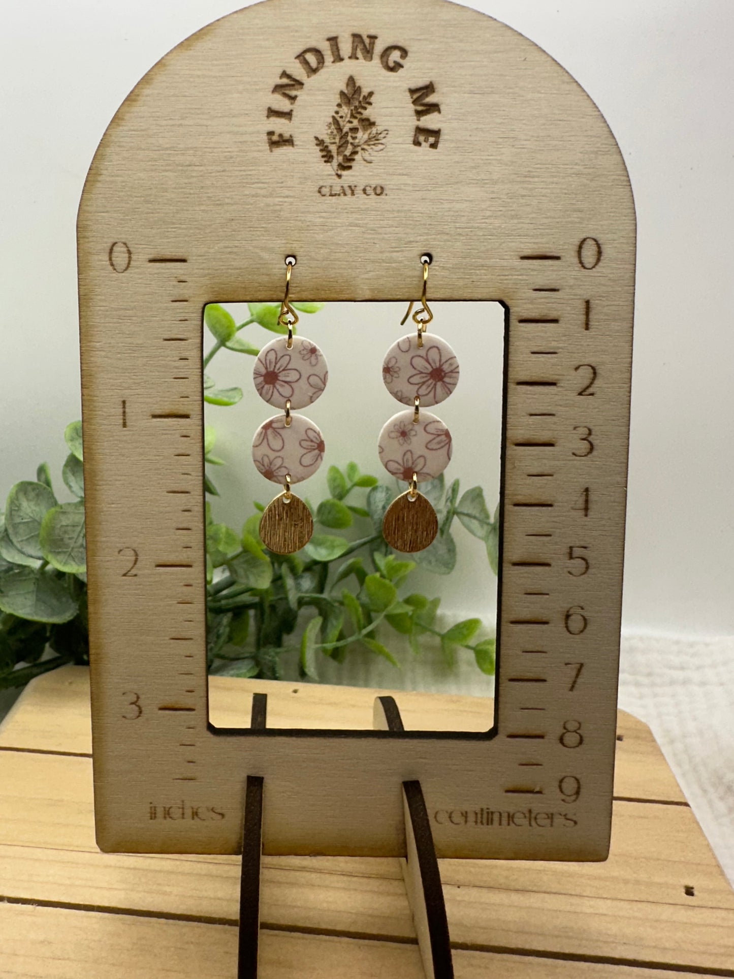 Rustic Daisy Dangles